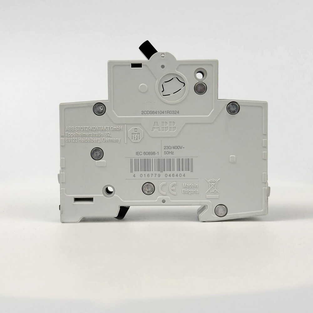 Автоматический выключатель ABB basic M 1P C32 ( 2CDS641041R0324 )